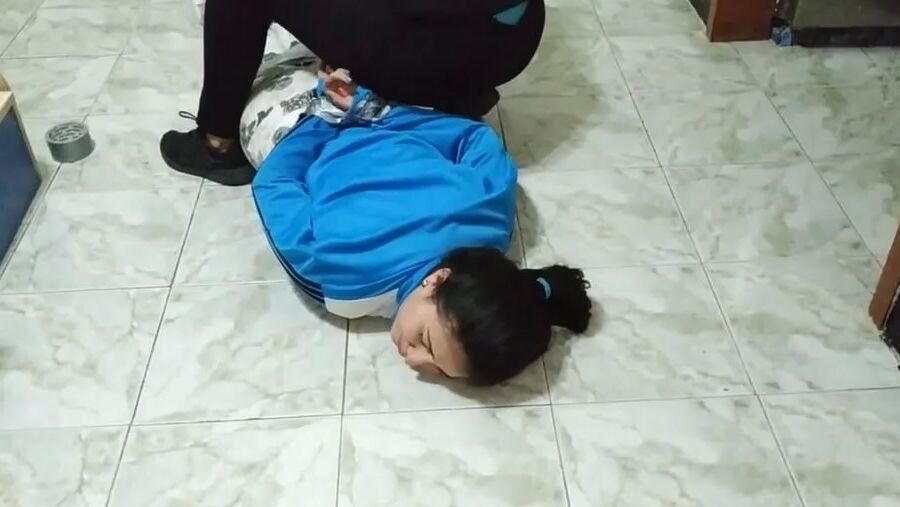 Jogger Gagged With Sweaty Socks After Her Run! - Selfgags