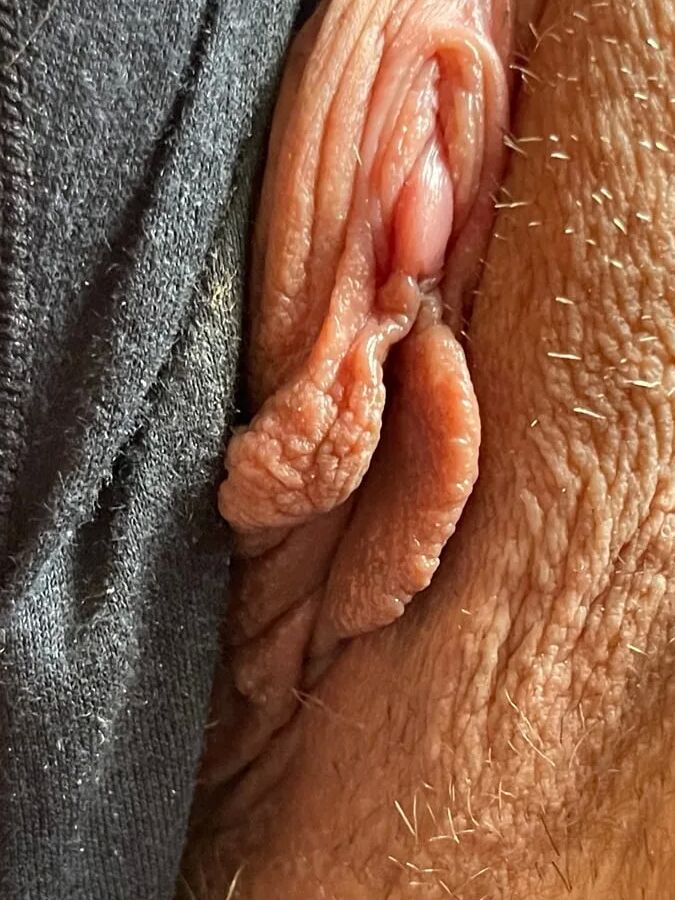 Watch my pussy an clit