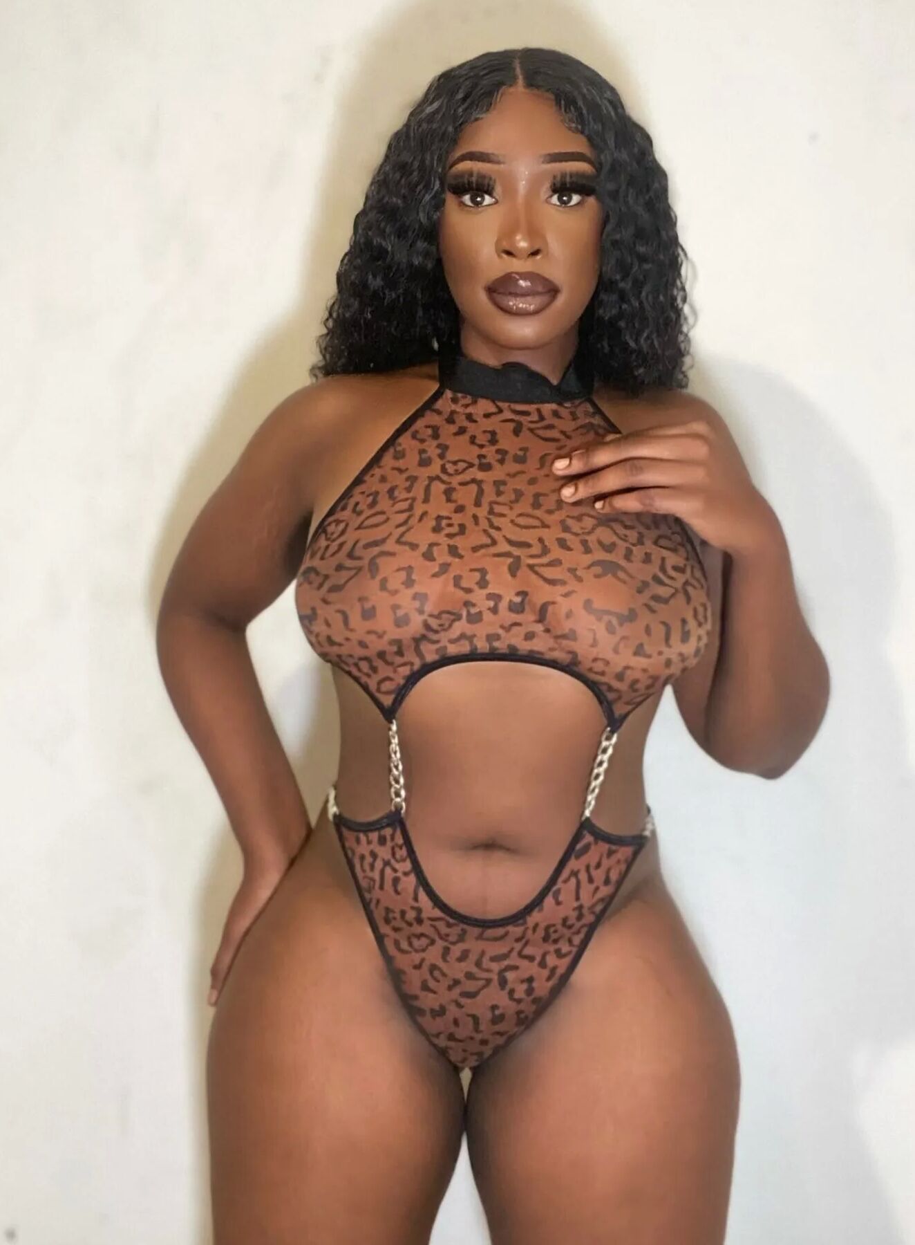 Simone Free Photos