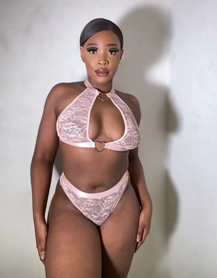 Simone Free Photos