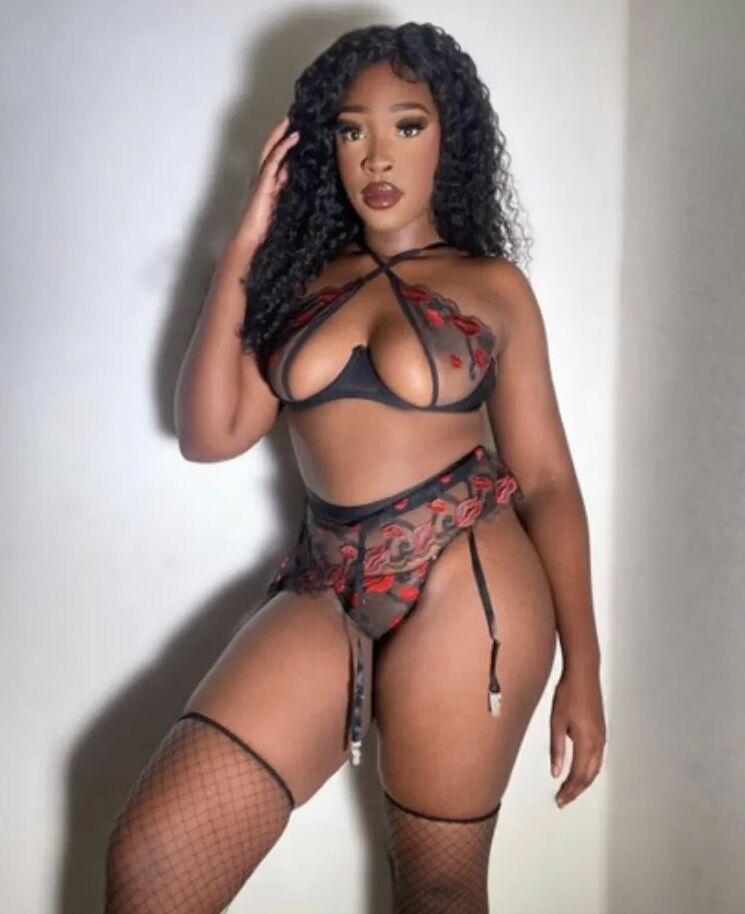 Simone Free Photos