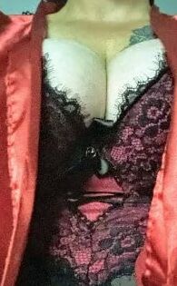 Big Titted MILF photo gallery