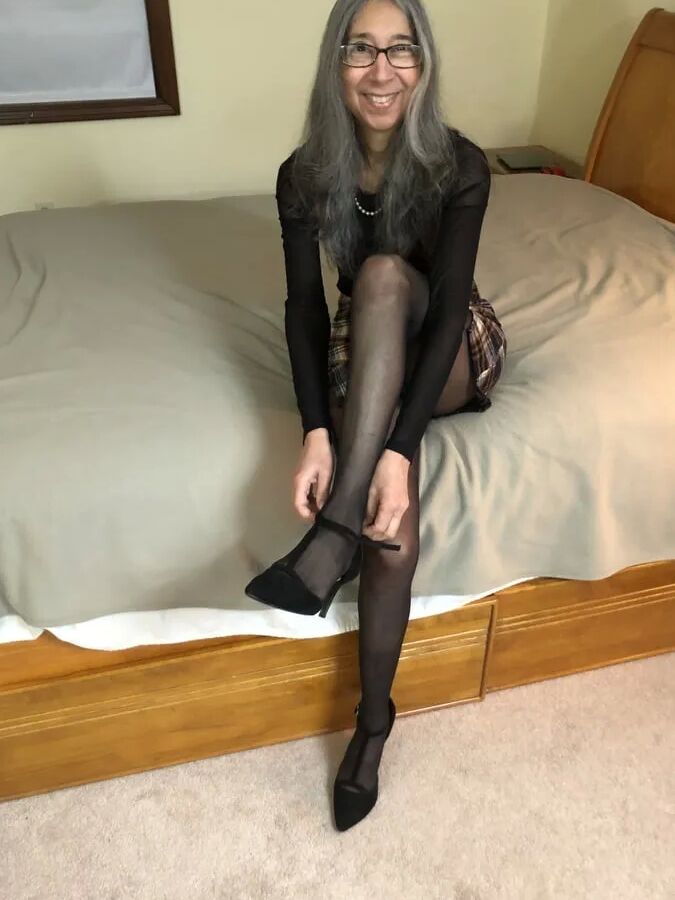Sub Sarah Loves Her Dom