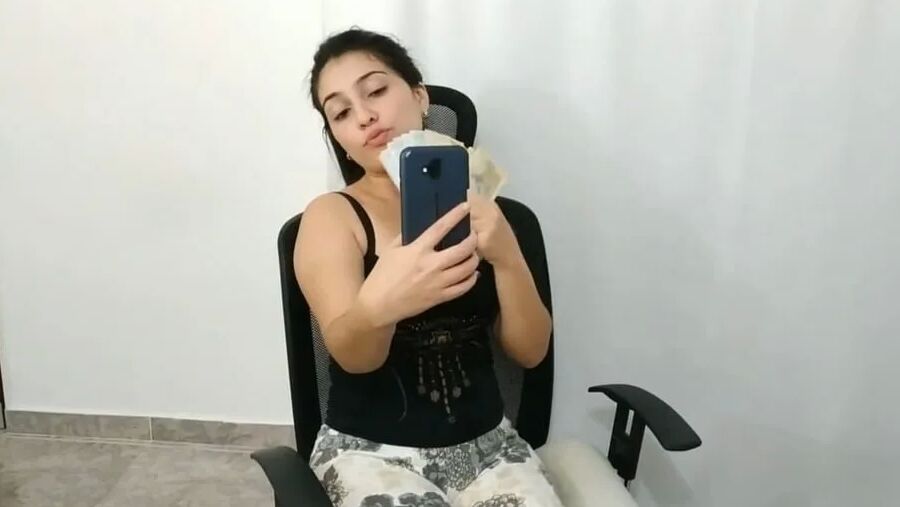Findom Girl Gagged With Money - Selfgags