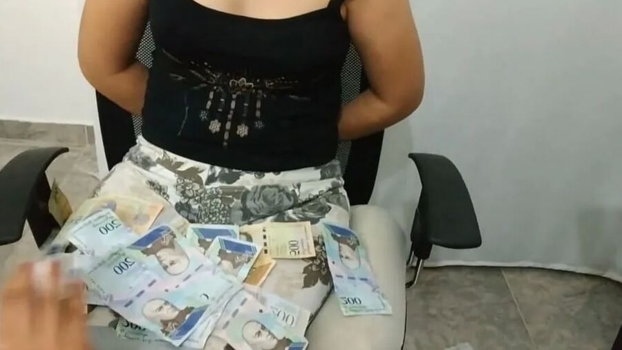 Findom Girl Gagged With Money - Selfgags