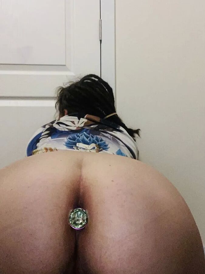 Sexy milf , you don’t wanna miss !