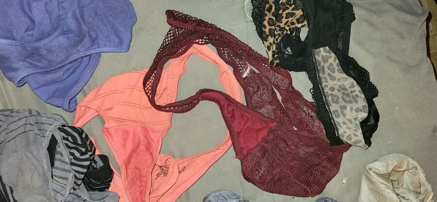 Panties & Bra's Layout