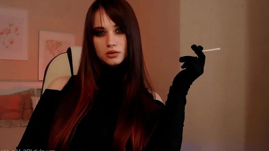 Olivia --> Follow Me <3 Free Photos