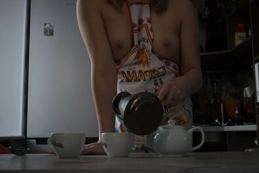 Hot apron