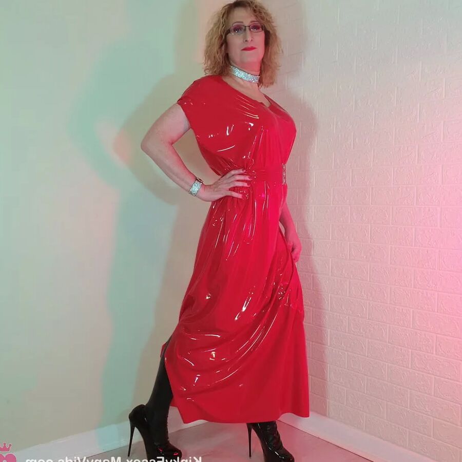 British Milf in Long Latex Rubber Dress from Latexandlovers