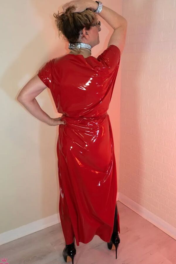 British Milf in Long Latex Rubber Dress from Latexandlovers