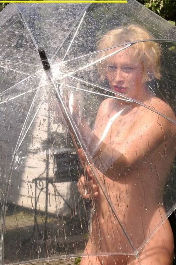 Photo shooting with cum slut Dany Sun in the garden - part 2