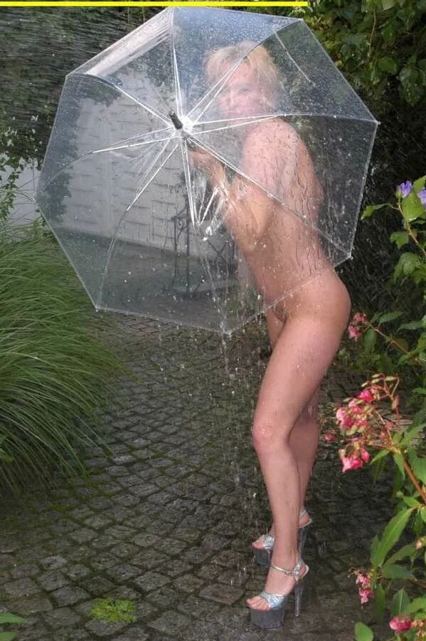 Photo shooting with cum slut Dany Sun in the garden - part 2