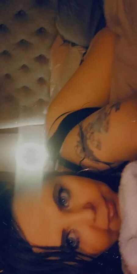Dee Free Photos