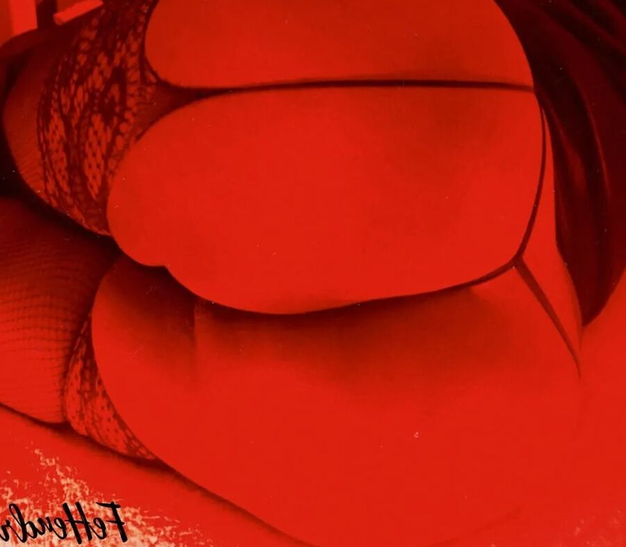 Christmas Wish: Spank Mommy's Big Ass