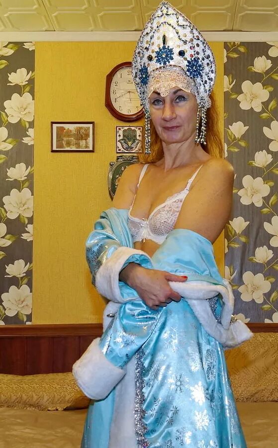 Hot Snowmaiden