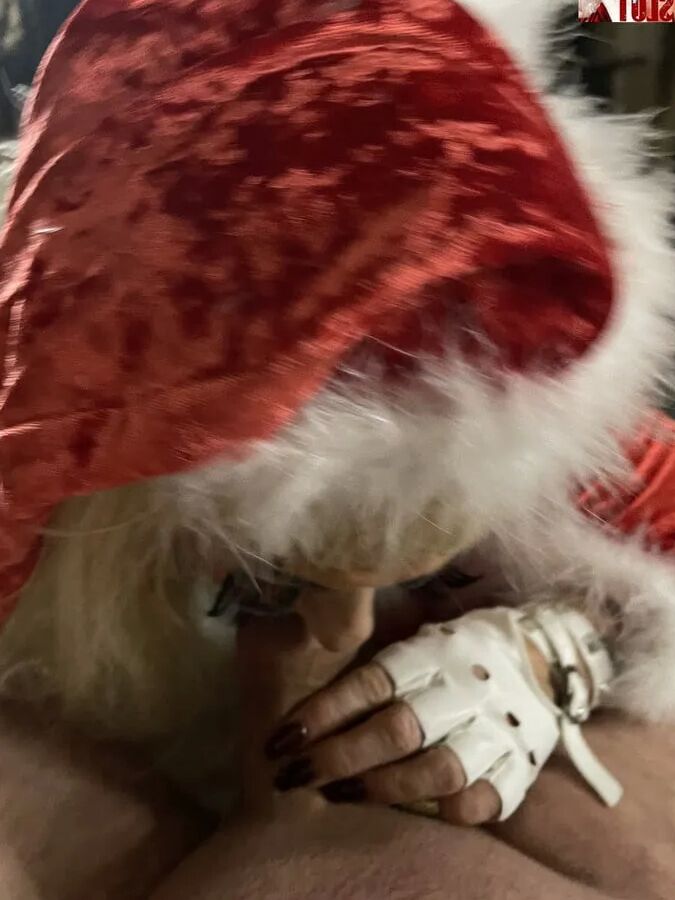 MERRY CHRISTMAS FROM SHIRLEY