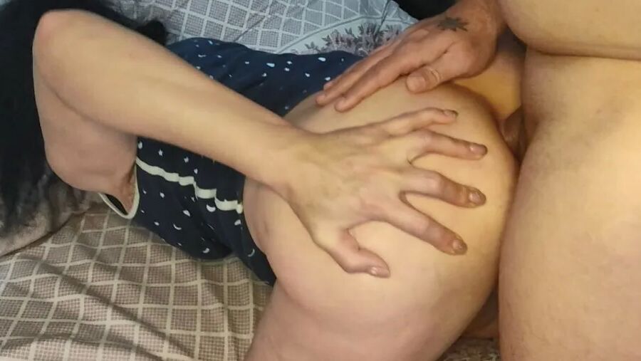 Slut MILF is filmed how Gets Ass Fucked