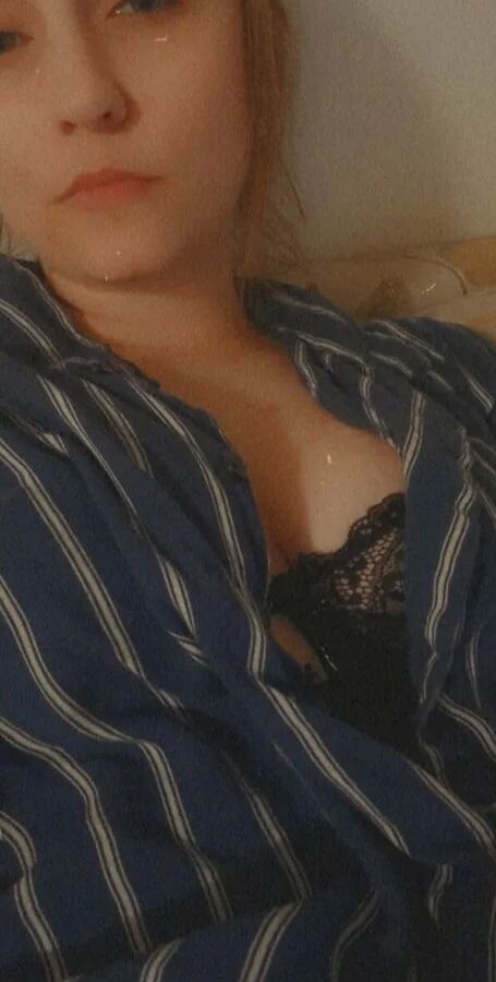 TinyMILF666 Free Photos