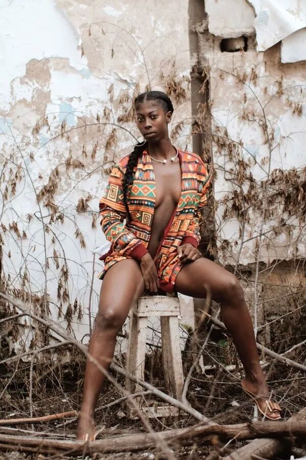 Karolline Free Photos