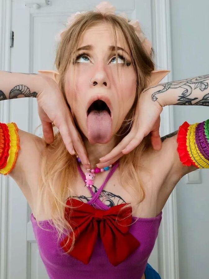 Melody Wayne Free Photos