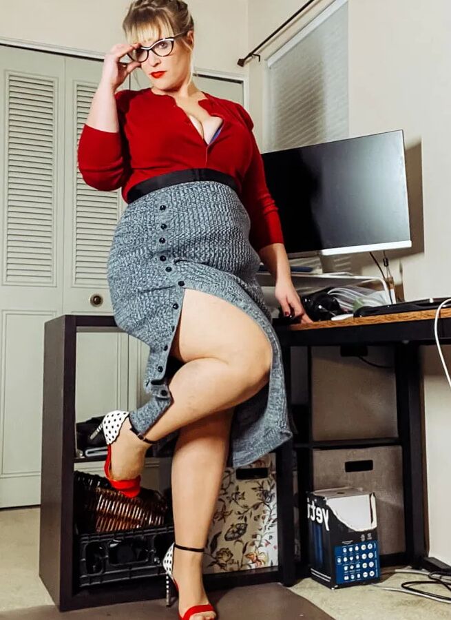 Office Heels skirt and pantyhose