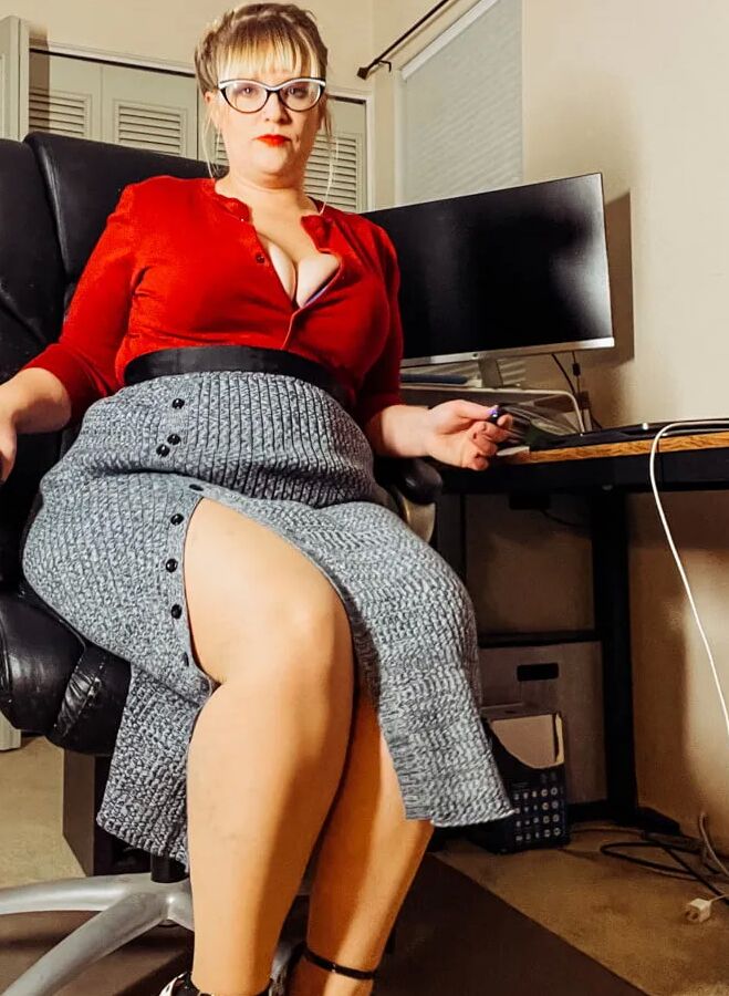 Office Heels skirt and pantyhose