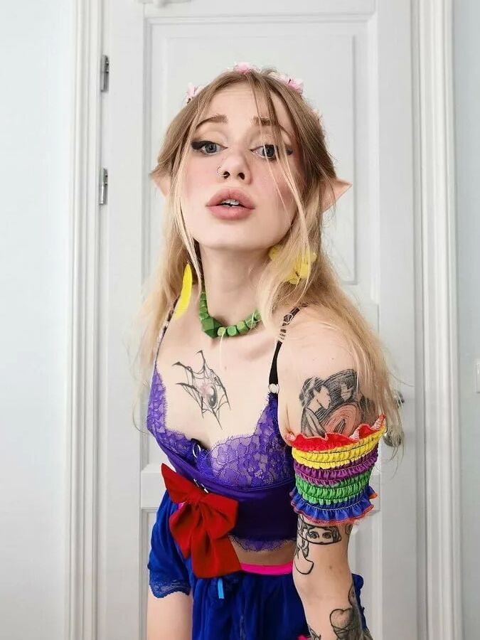 Melody Wayne Free Photos