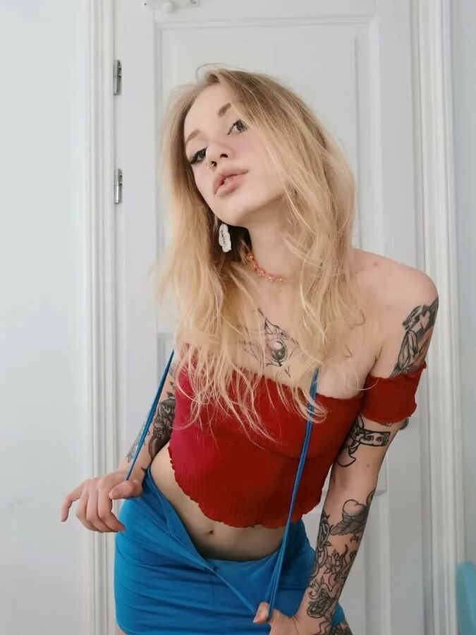 Melody Wayne Free Photos