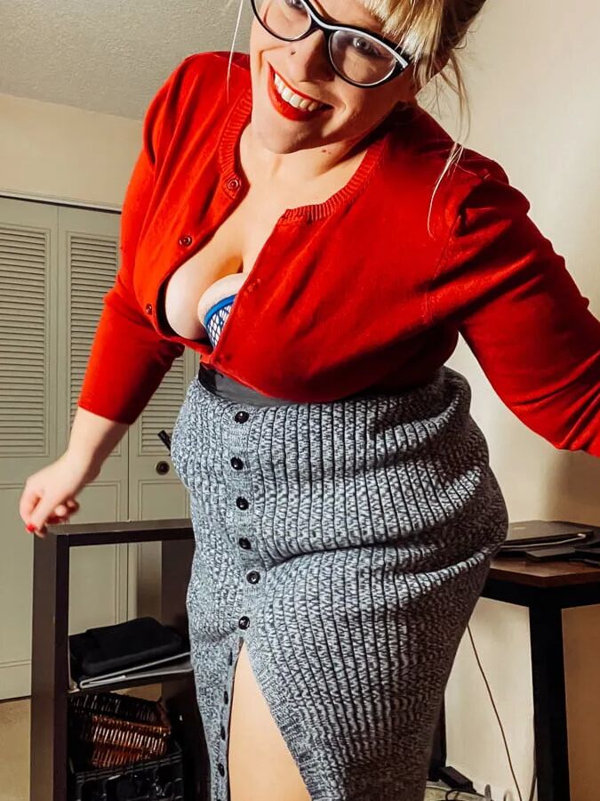 Office Heels skirt and pantyhose
