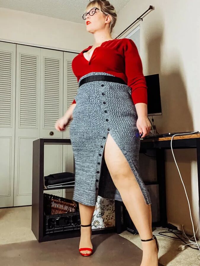 Office Heels skirt and pantyhose