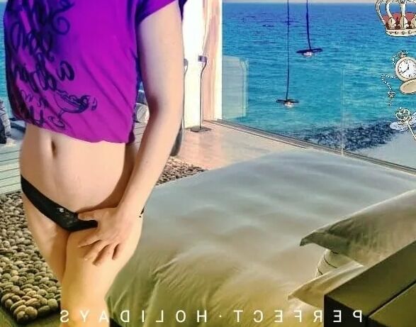 Mistress Emily Free Photos
