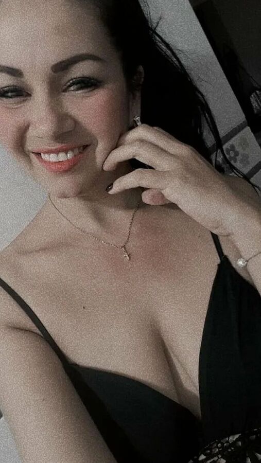 RUBII ADAMS Free Photos