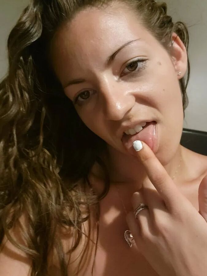 Nikki Free Photos