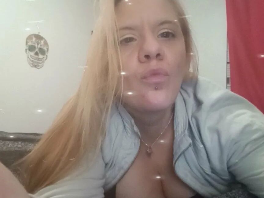 KrazyQueenB Free Photos