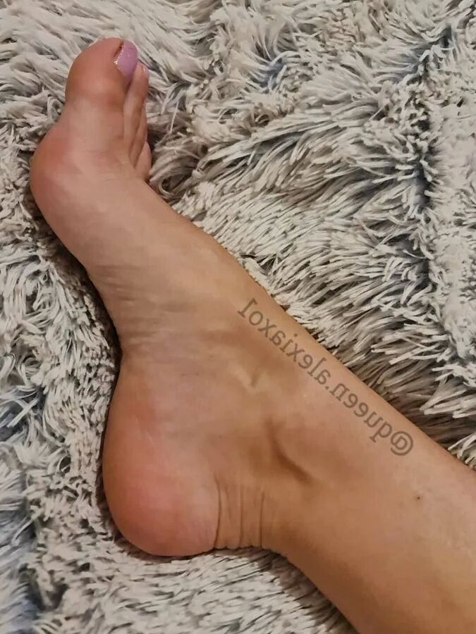 Queen`s Feet