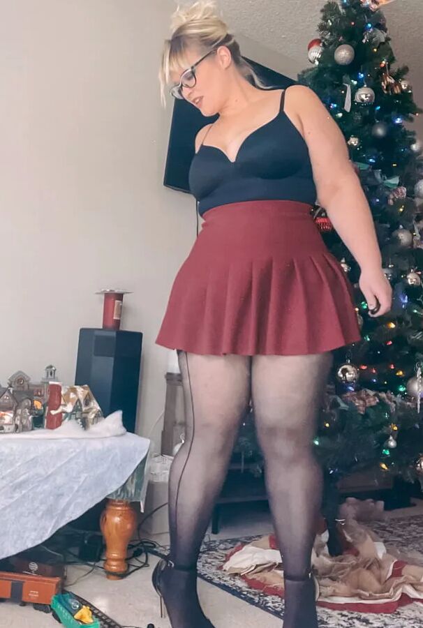 Christmas Thighs and Heels
