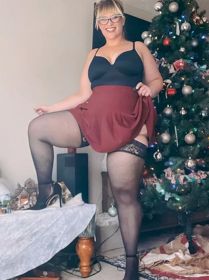 Christmas Thighs and Heels