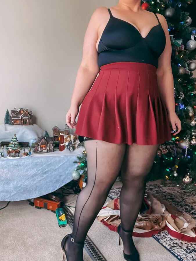Christmas Thighs and Heels