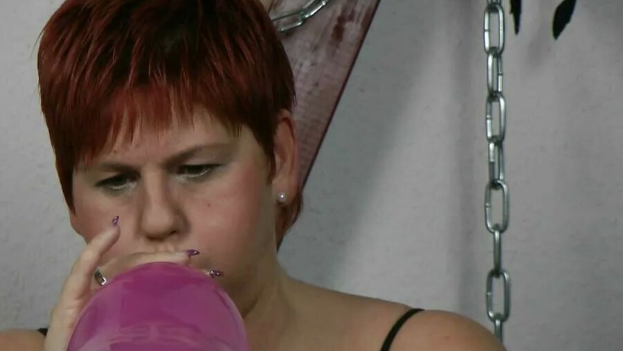 Hot games with balloons