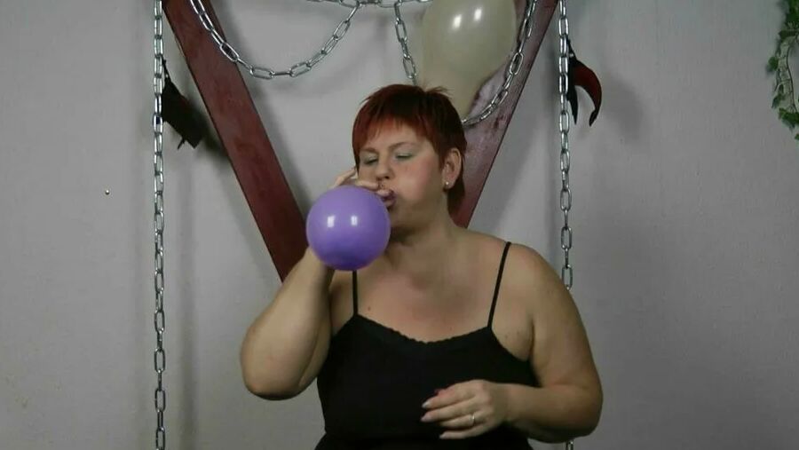 Hot games with balloons