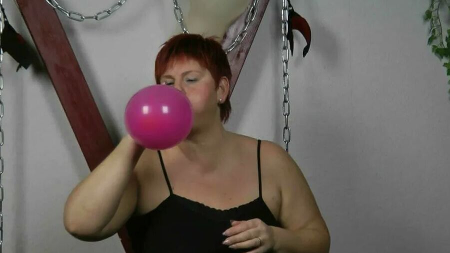 Hot games with balloons