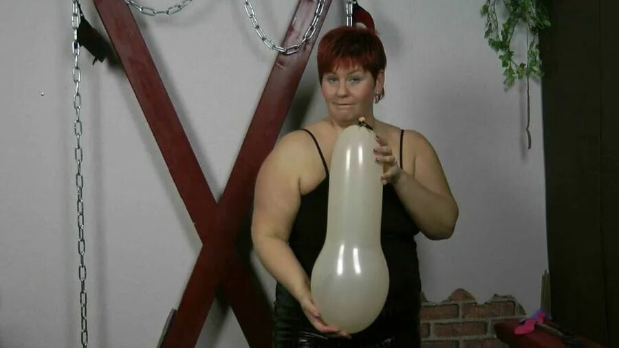 Hot games with balloons