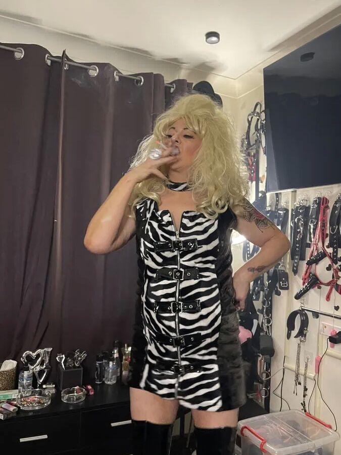 SLUT SHIRLEY 616 SUPER TRAMP