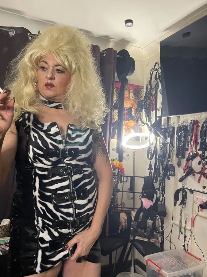 SLUT SHIRLEY 616 SUPER TRAMP