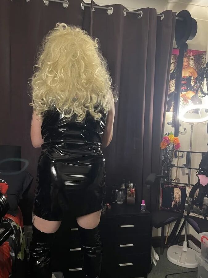 SLUT SHIRLEY 616 SUPER TRAMP