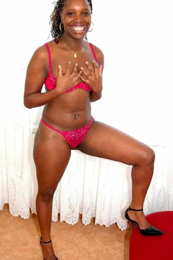 Photo shoot with ebony girl Coco