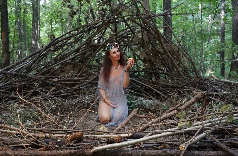In forest cradle