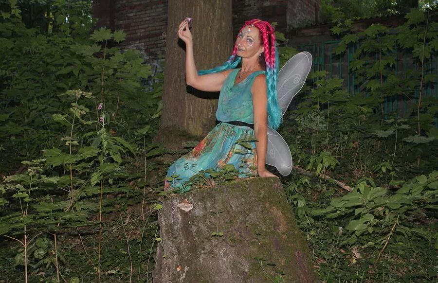 Fairy near the tree