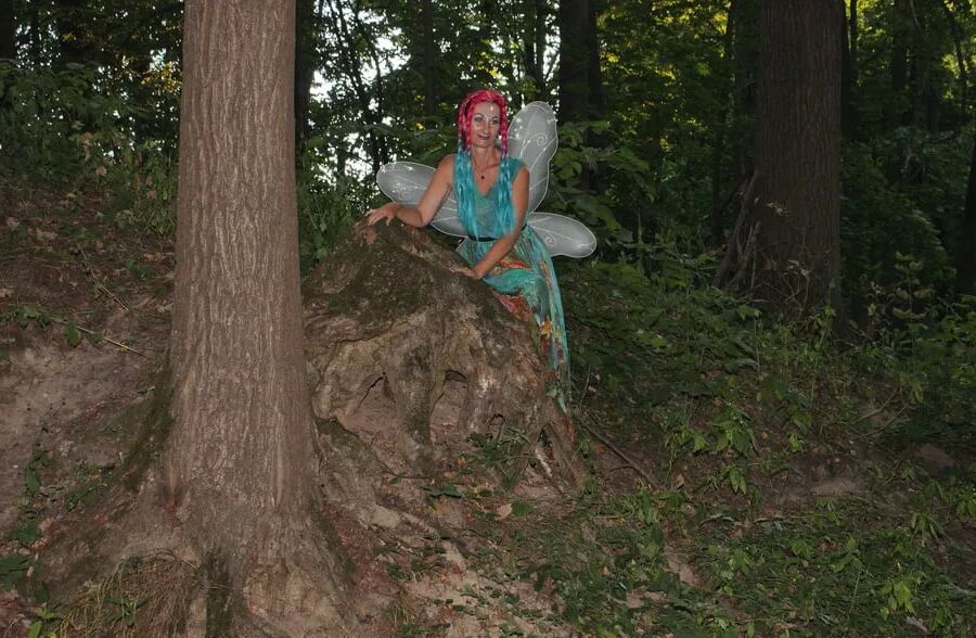 Fairy near the tree